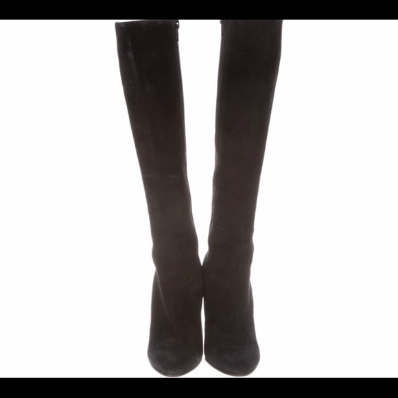 Christian Louboutin Authentic suede heels - Picture 3 of 7